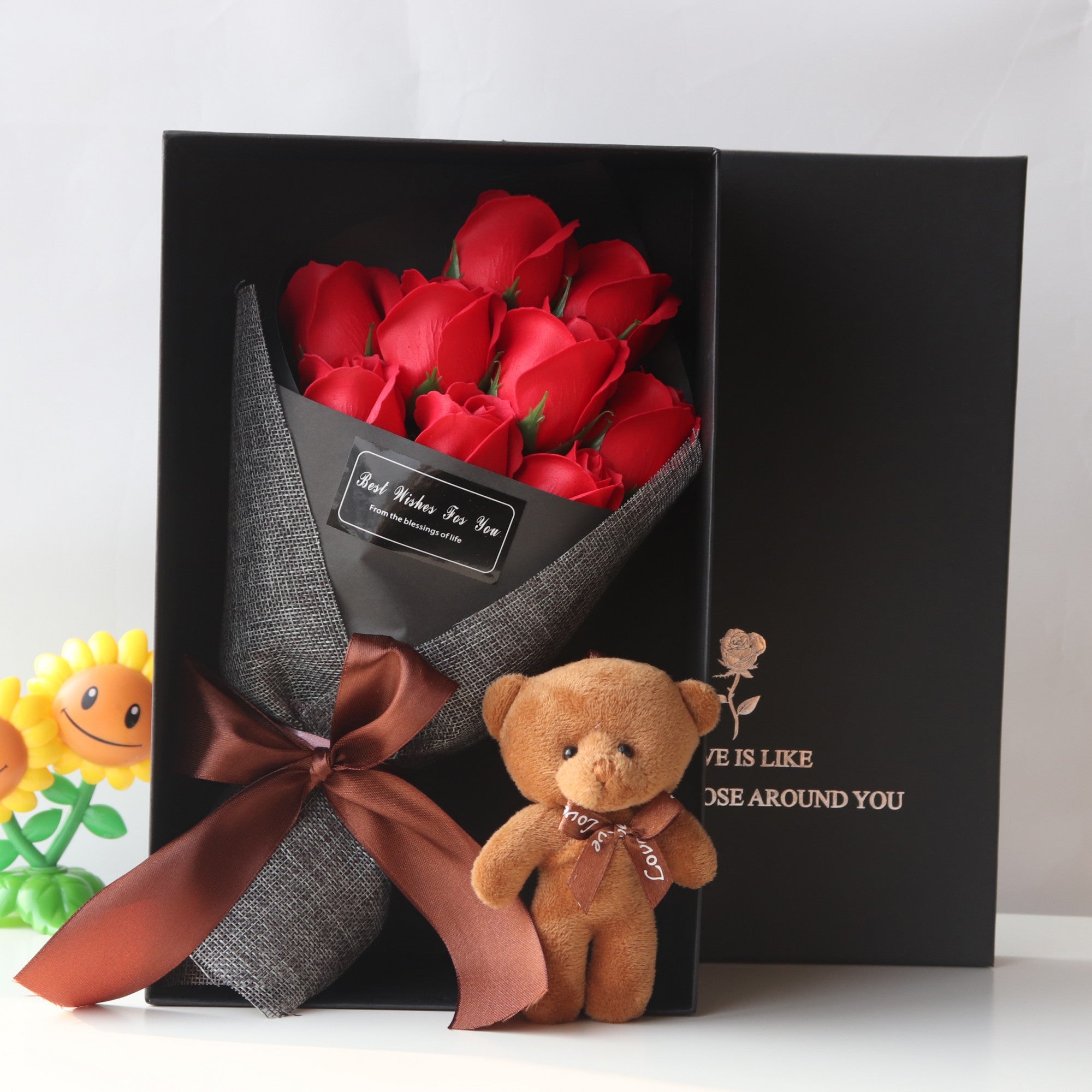 Ramo de Rosas San Valentín – Regalo Romántico con Oso