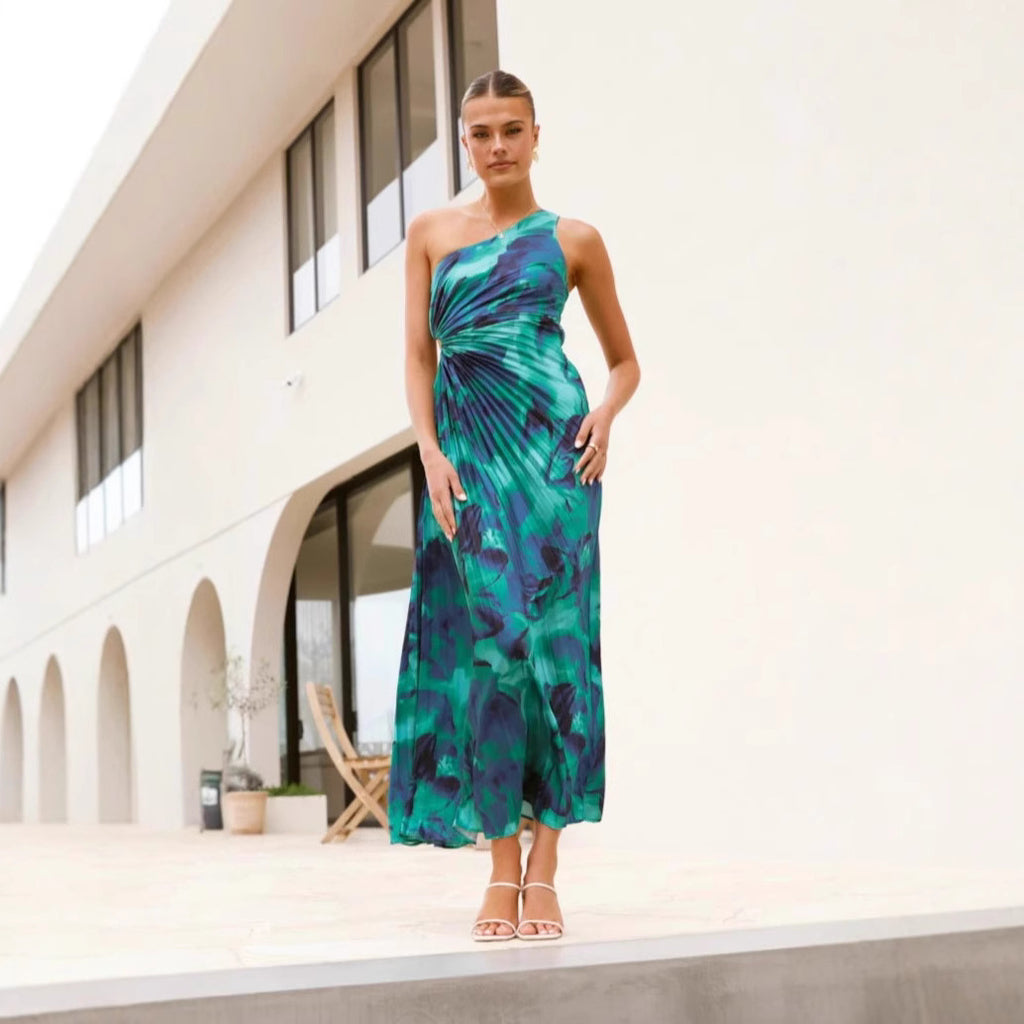 Vestido plisado con estampado de un solo hombro, sin mangas y oblicuo sexy